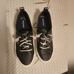 Sperrys sneakers